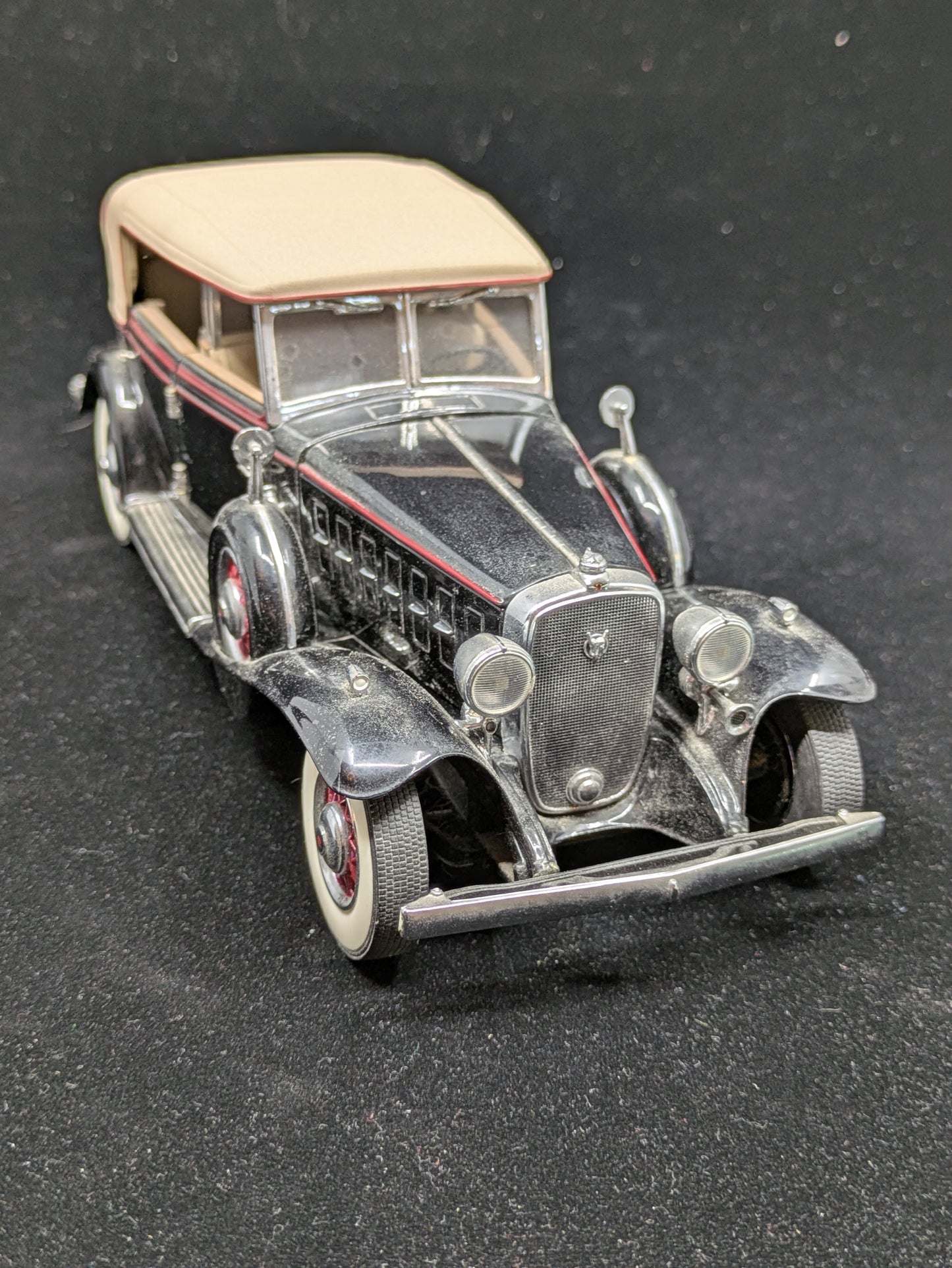 1932 Cadillac V-16 Phaeton Elliot Ness - Franklin Mint