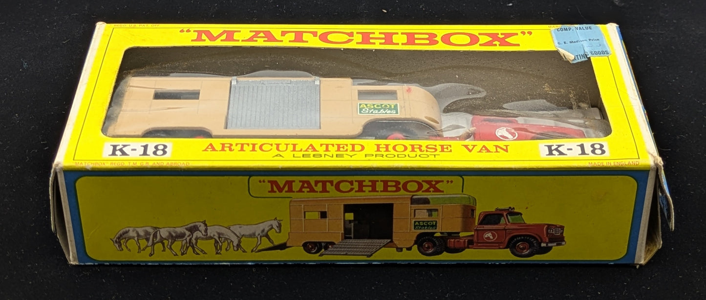 Articulated Horse Van - Matchbox K-18