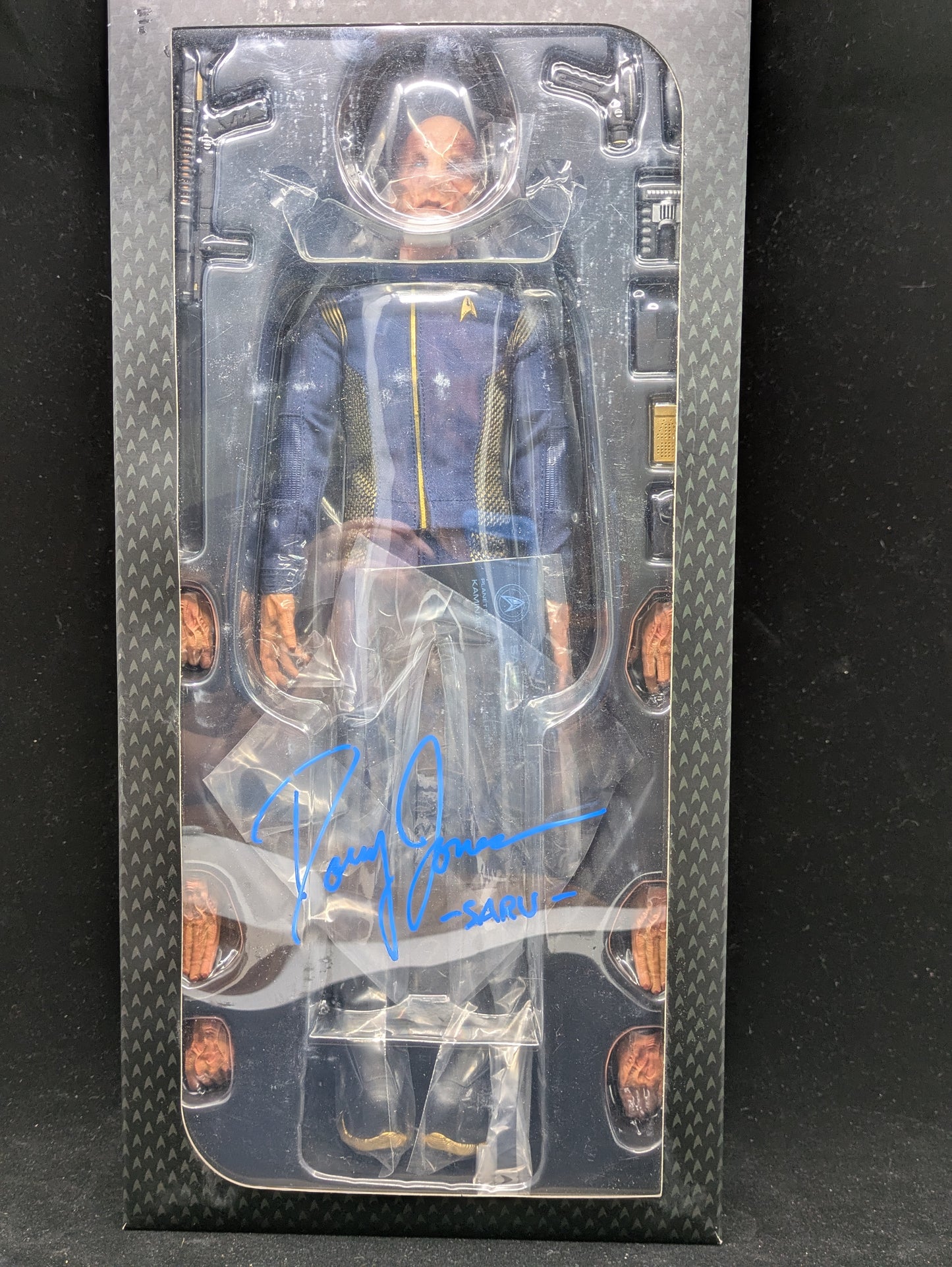 Commander Saru 1:6 Scale - Star Trek Discovery - Autographed by Doug Jones