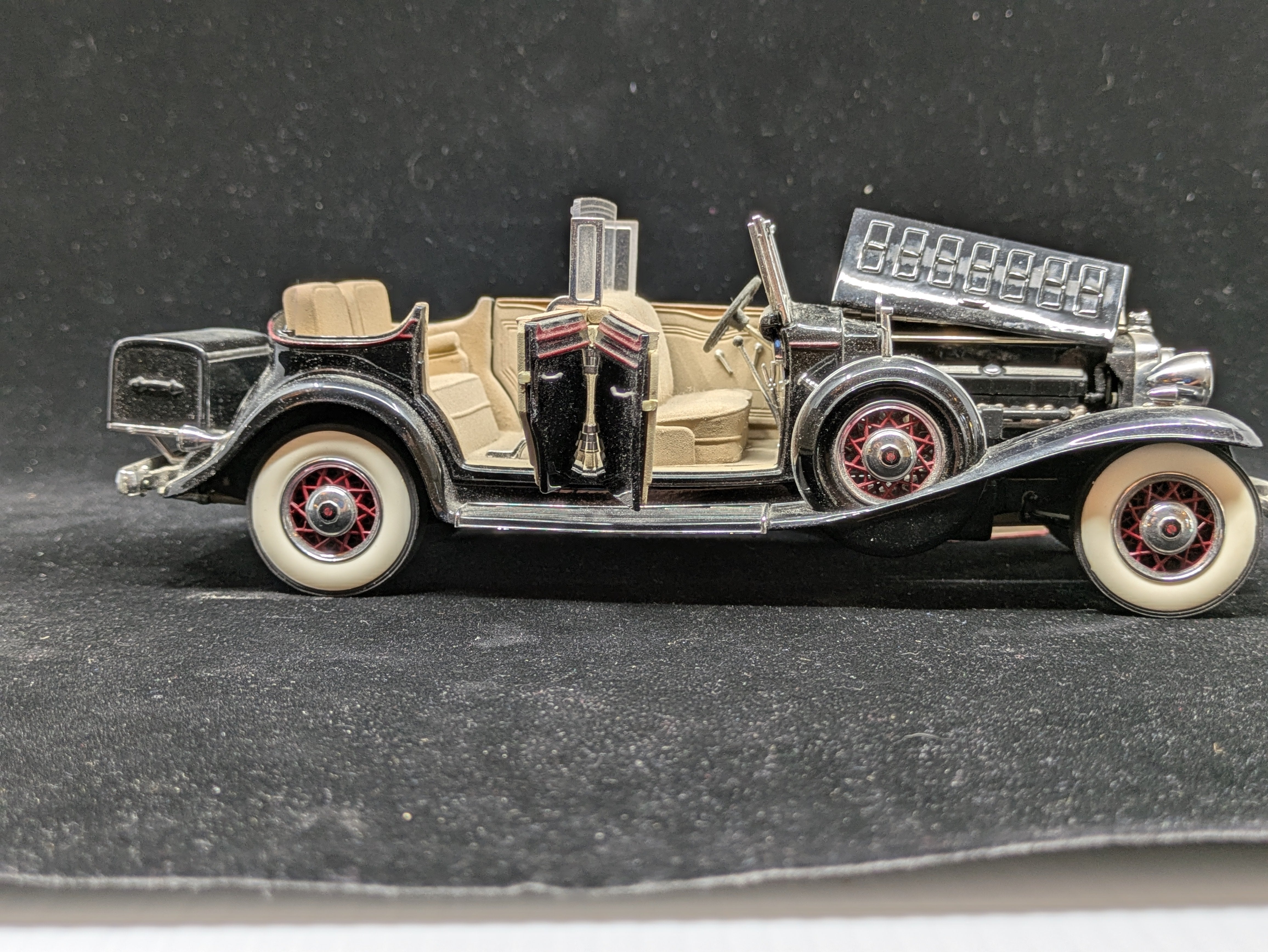 1932 Cadillac V-16 Phaeton Elliot Ness - Franklin Mint – Toy Safari