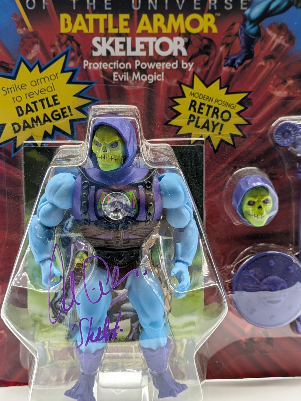 Battle Armor Skeletor - signed  by Alan Oppenheimer