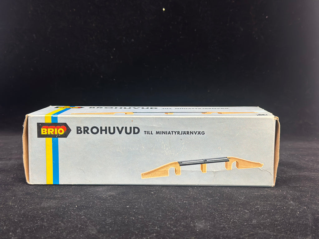 Bridge Heads - Vintage BRIO