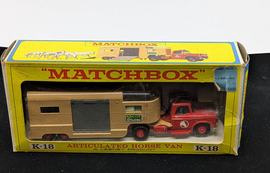 Articulated Horse Van - Matchbox K-18