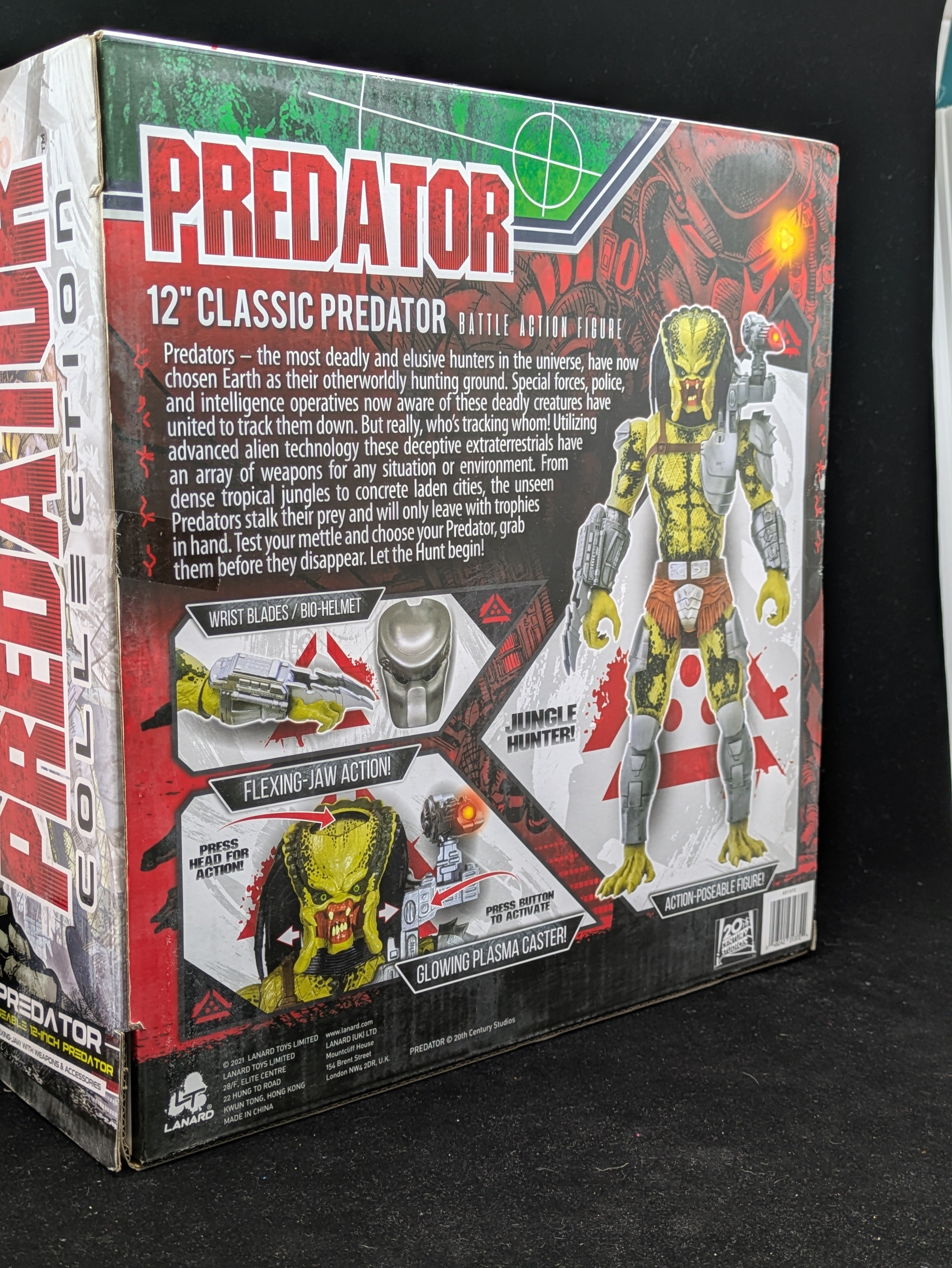 Predator 12 " Posable Battle Action Figure - Lanard - Autographed by Carey Jones