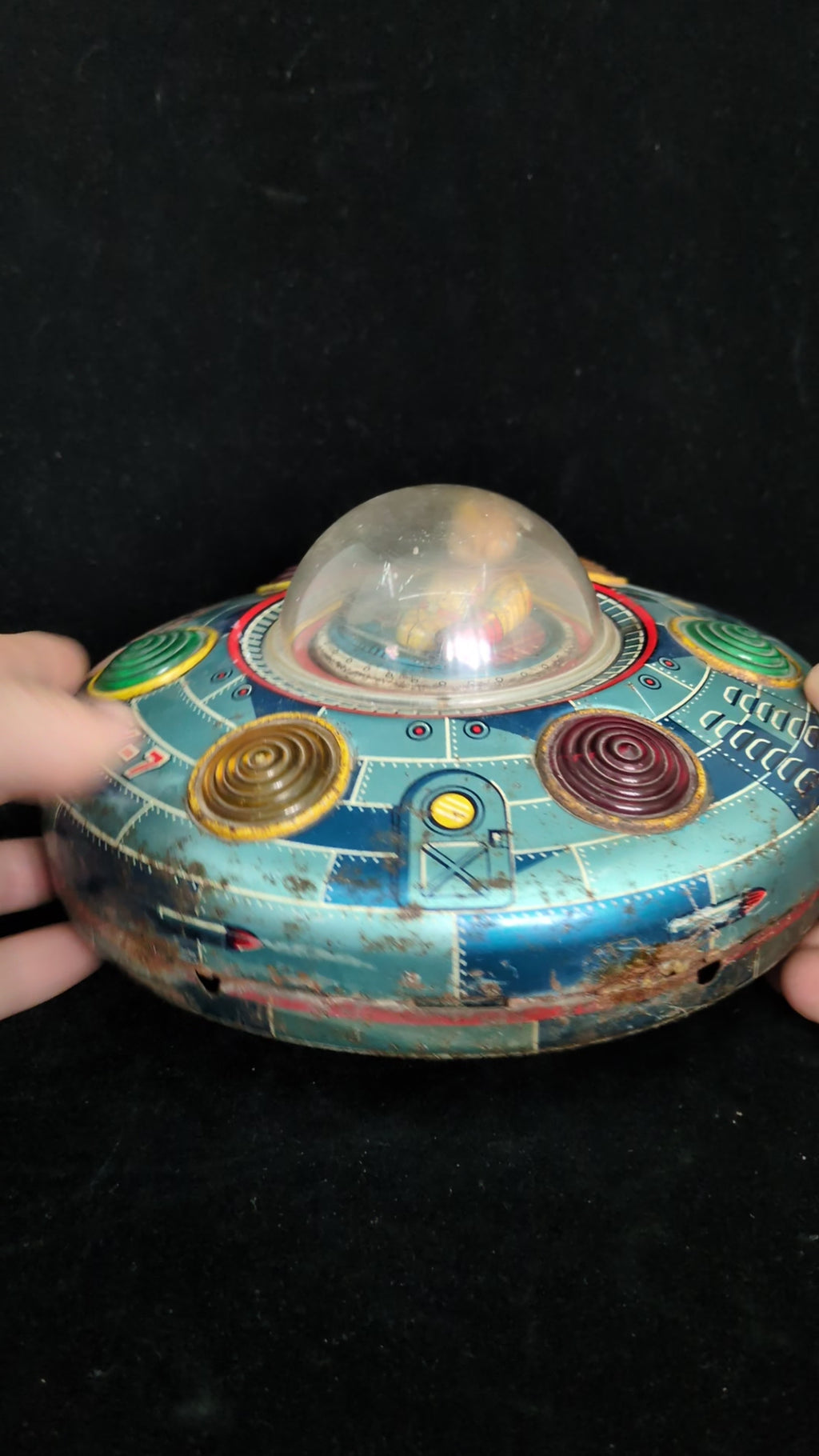 X-7 Space Explorer Ship